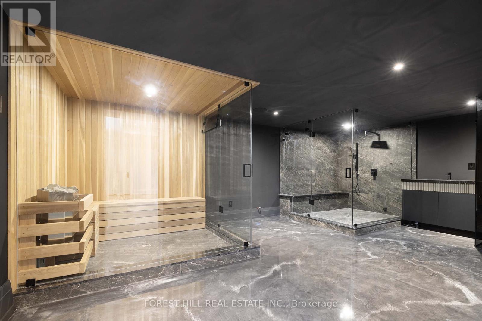 Photo 29 of 81 Upper Canada Drive, Toronto ON