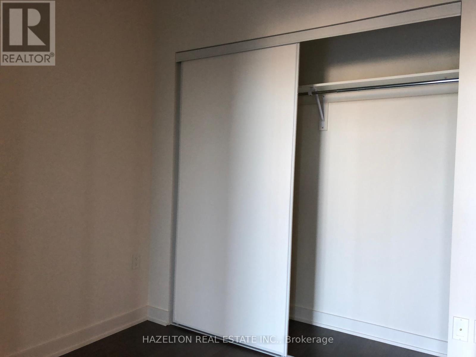Photo 14 of 212 27 Bathurst Street, Toronto ON