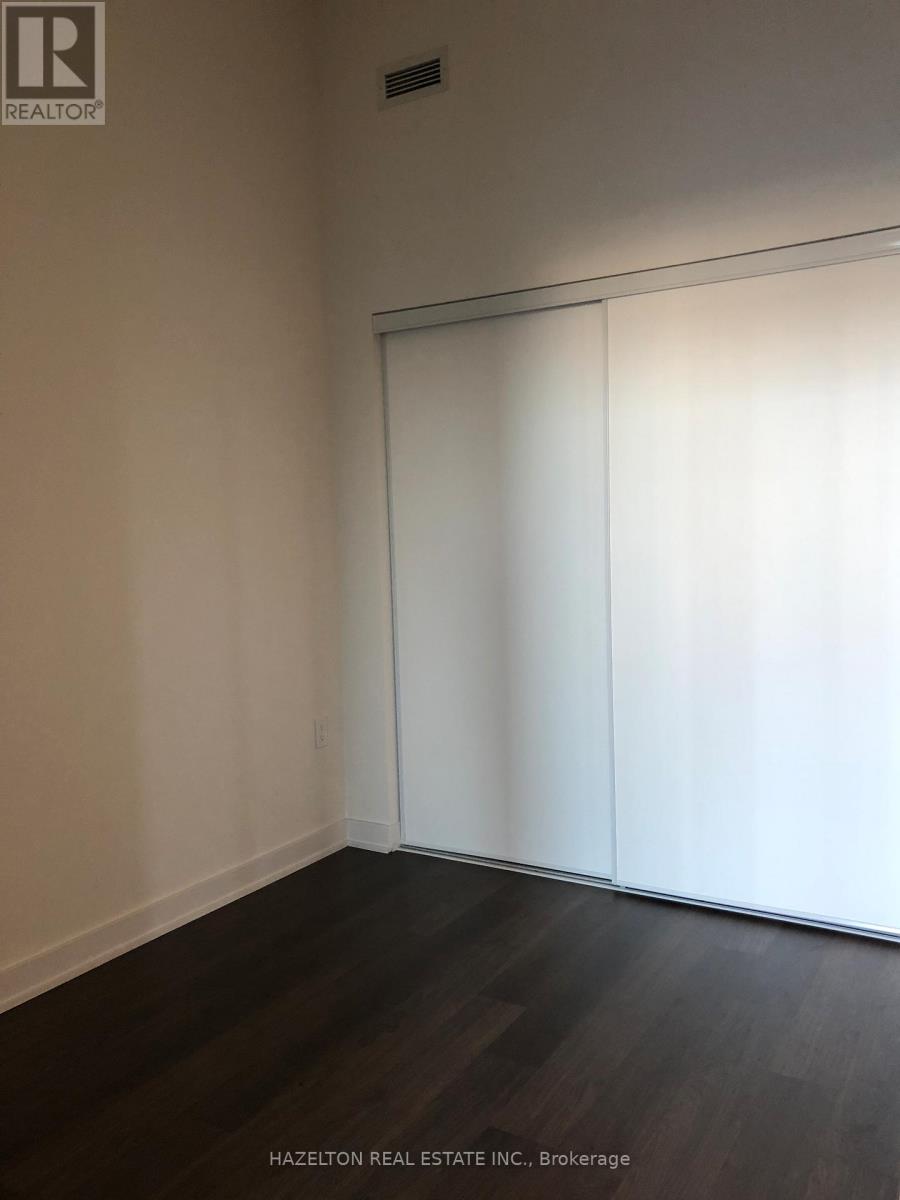 Photo 15 of 212 27 Bathurst Street, Toronto ON