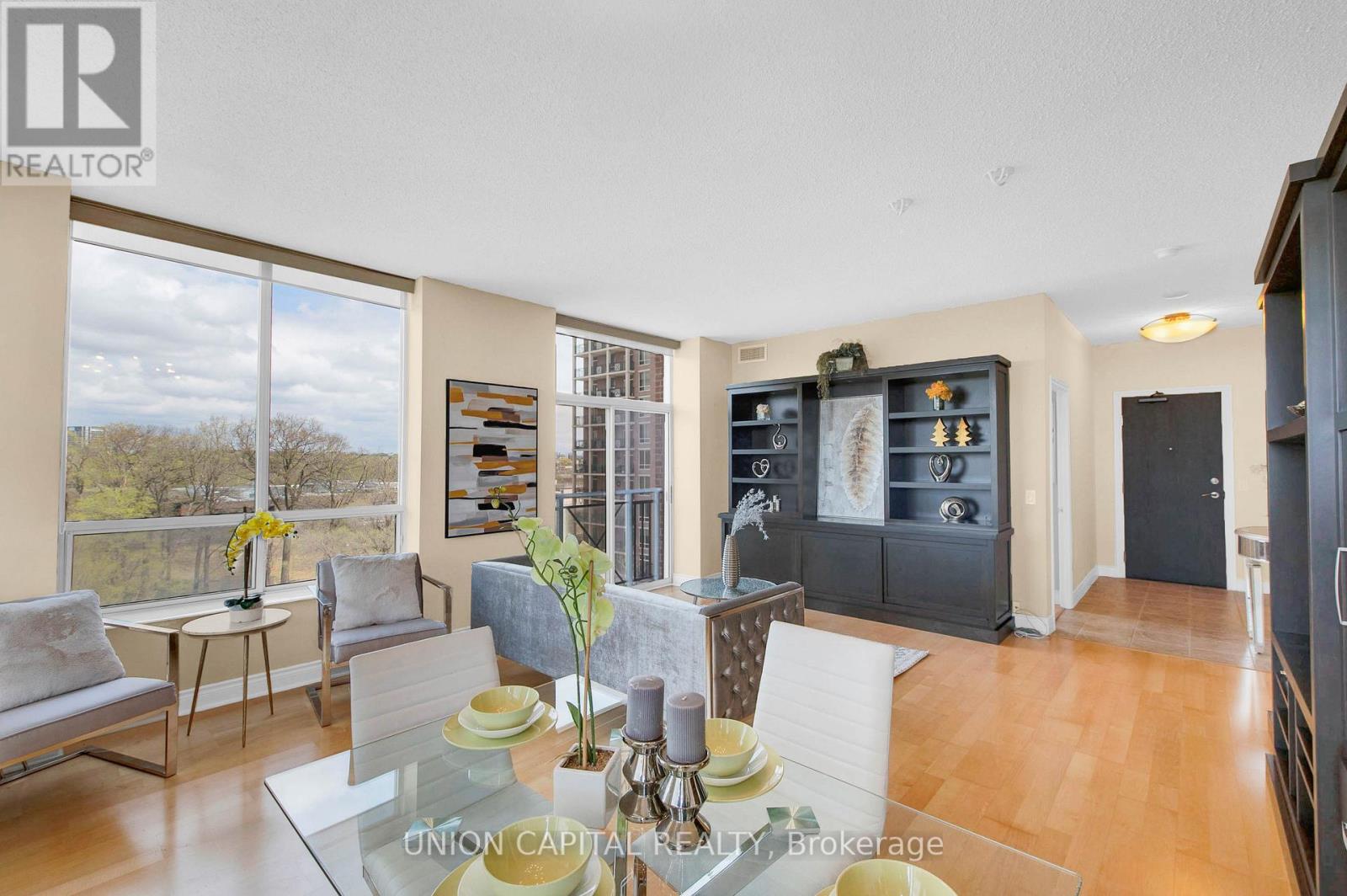 Photo 12 of 806 1101 Leslie Street, Toronto ON