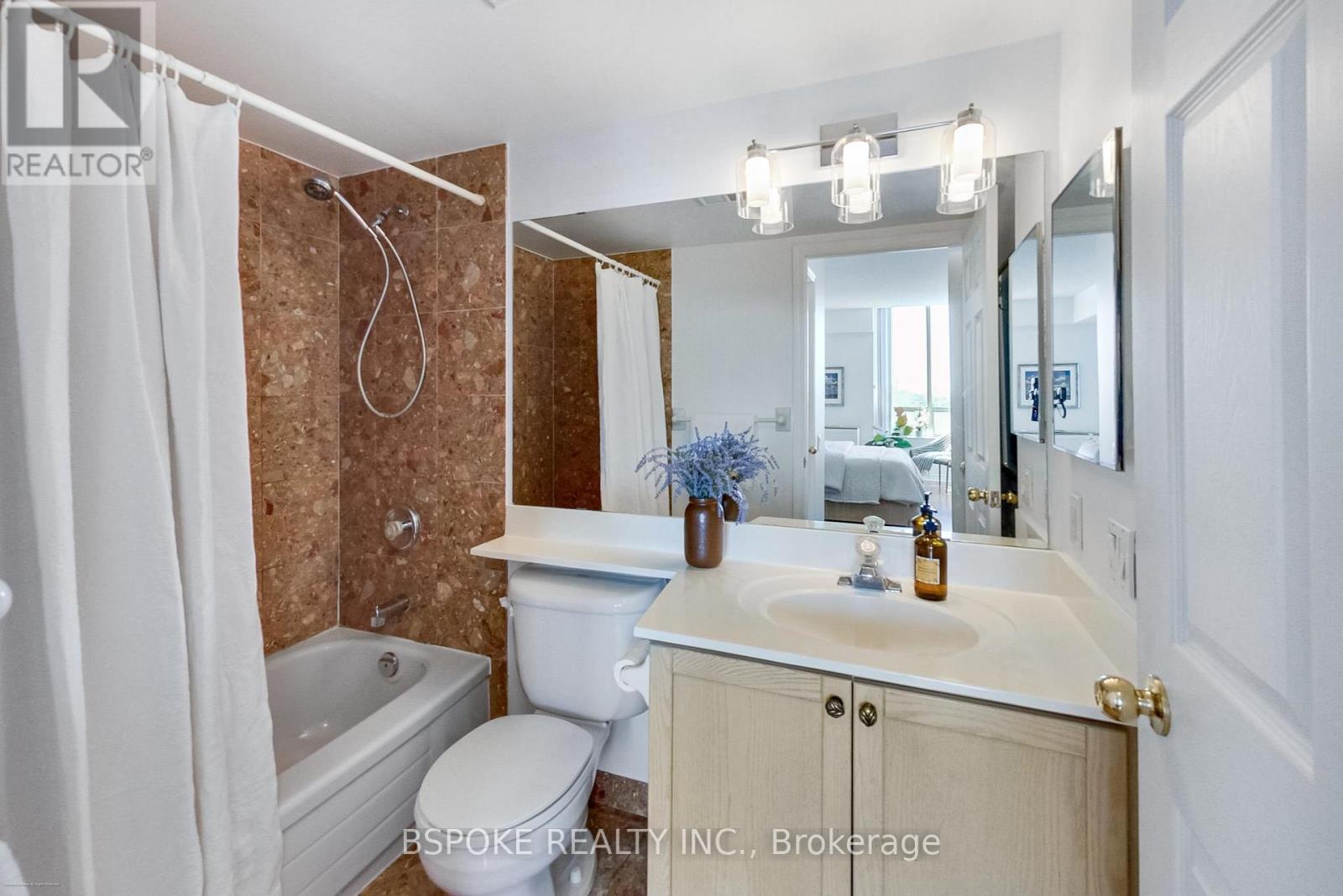 Photo 18 of 1412 8 Covington Road, Toronto ON