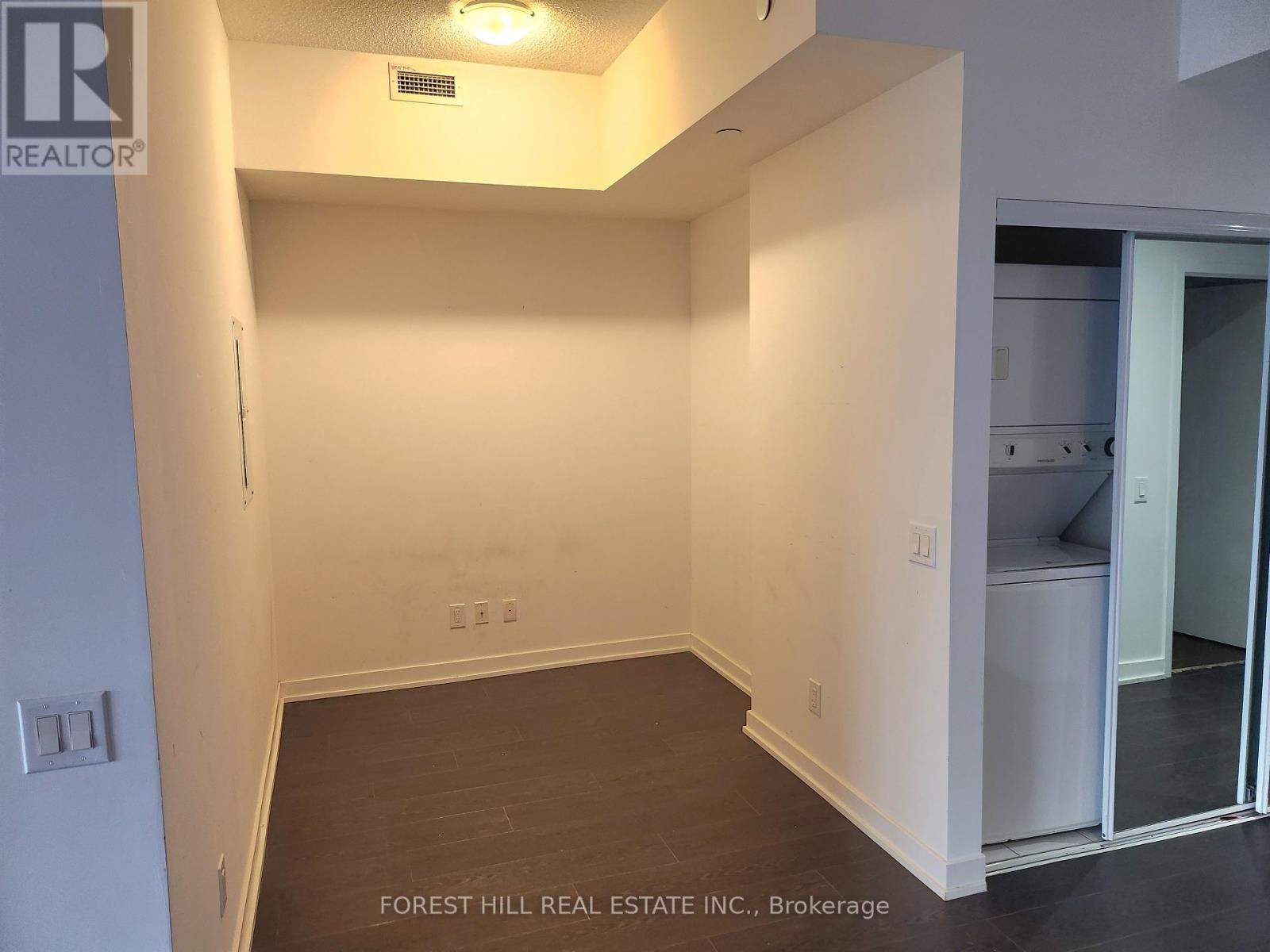 Photo 6 of 709 72 Esther Shiner Boulevard, Toronto ON