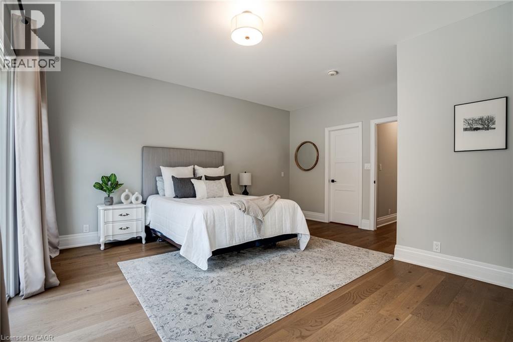 Photo 19 of 14 Sullivans Lane, Dundas ON