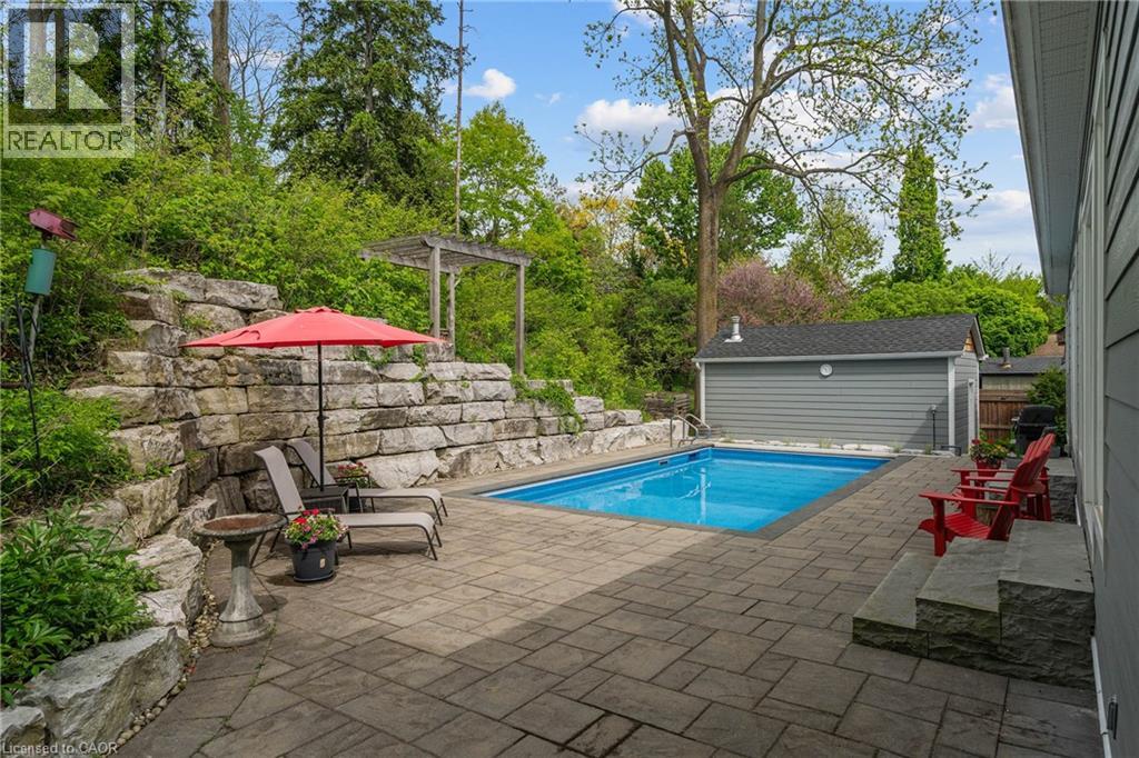 Photo 39 of 14 Sullivans Lane, Dundas ON