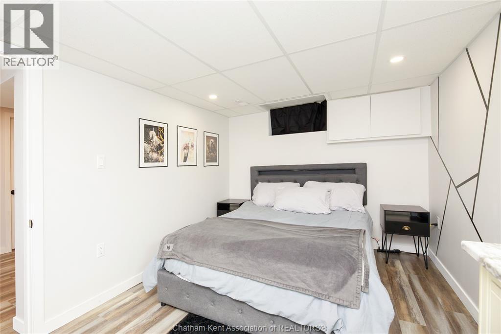 Photo 23 of 26 Canterbury Street, Chatham ON
