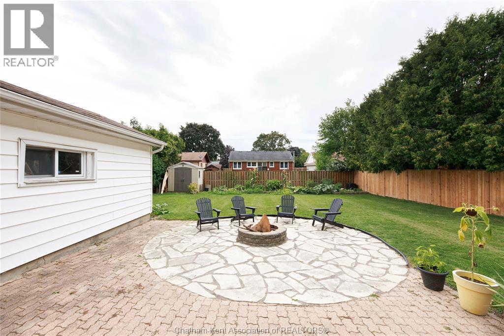 Photo 38 of 26 Canterbury Street, Chatham ON