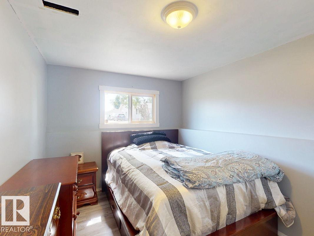 Photo 57 of 12 Garden Valley Dr, Stony Plain AB