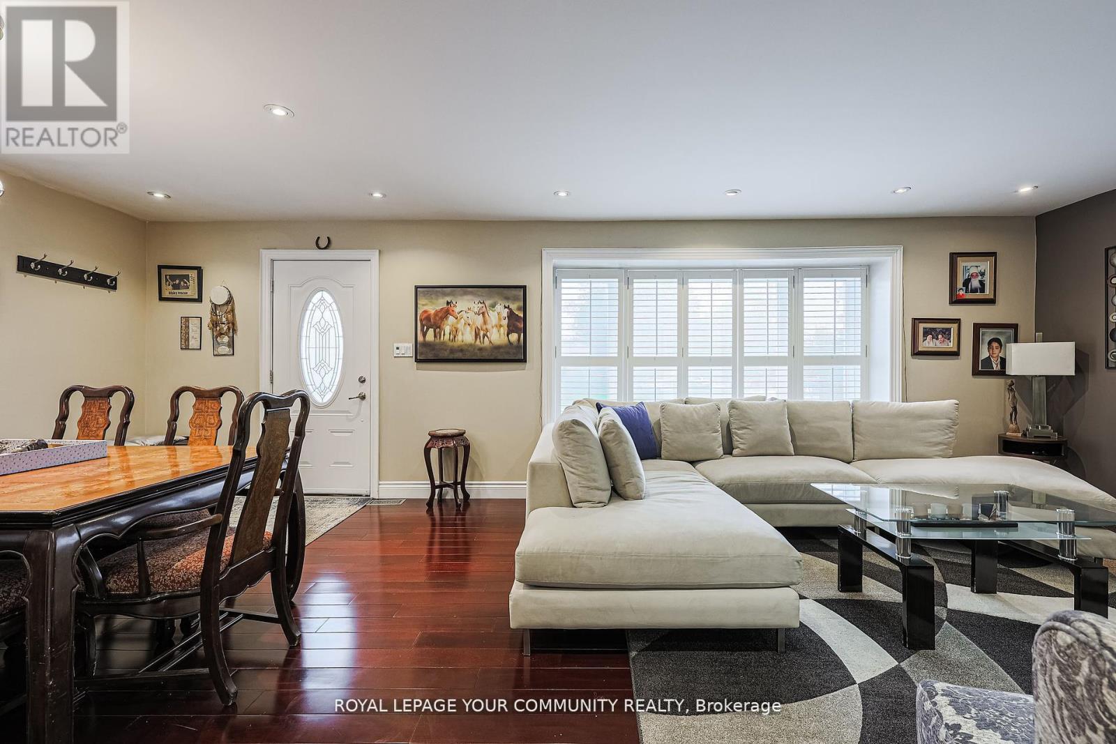 Photo 12 of Upper 52 Princeway Drive, Toronto ON
