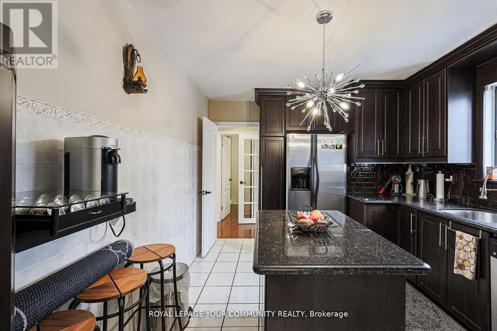 Photo 13 of Upper 52 Princeway Drive, Toronto ON