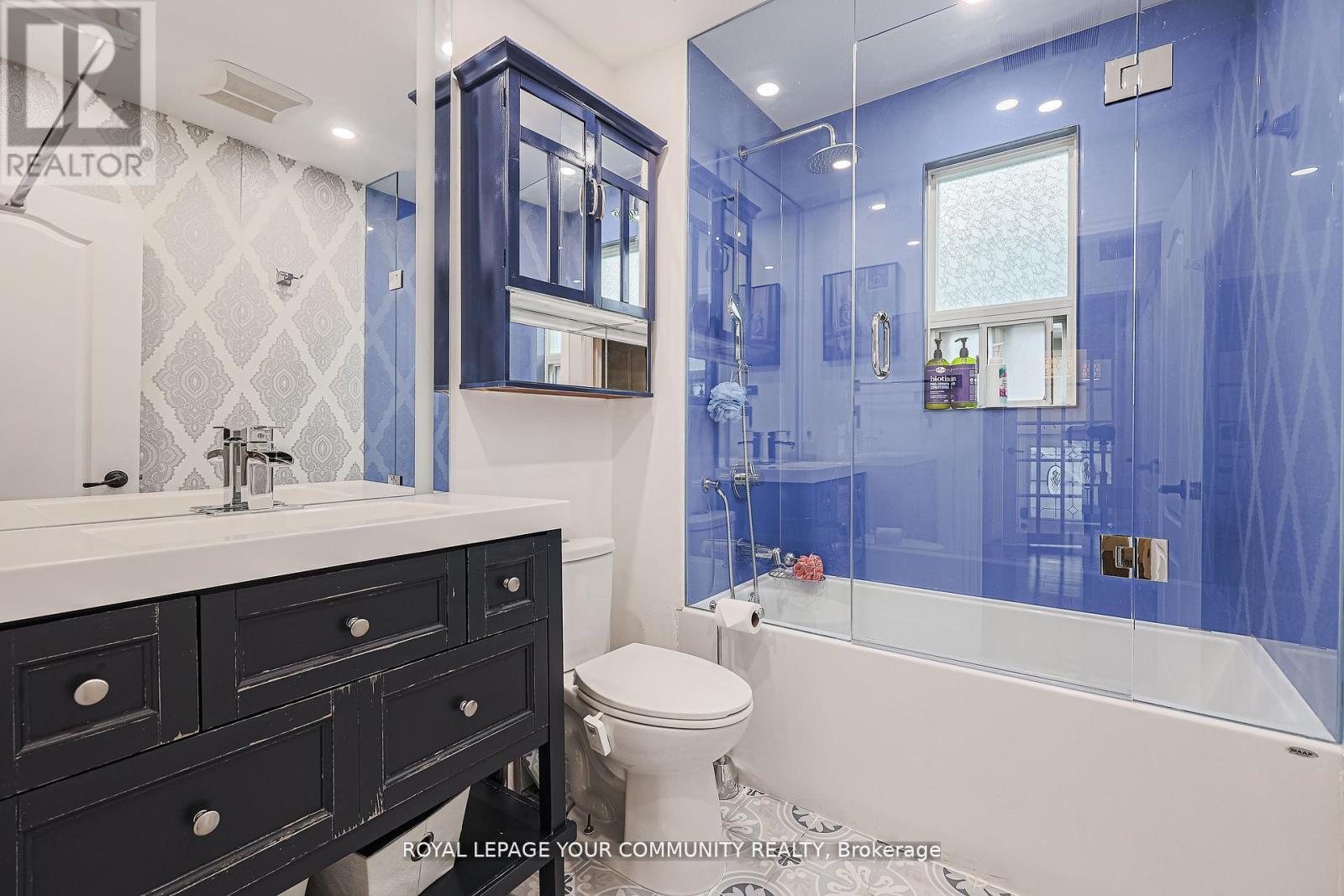 Photo 20 of Upper 52 Princeway Drive, Toronto ON