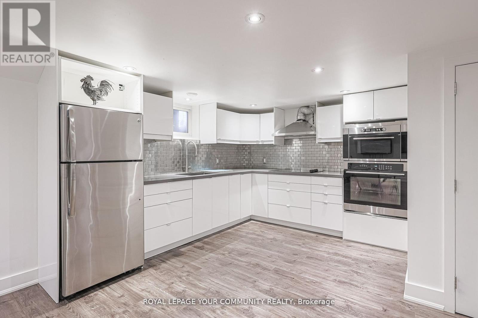 Photo 10 of Lower 52 Princeway Drive, Toronto ON