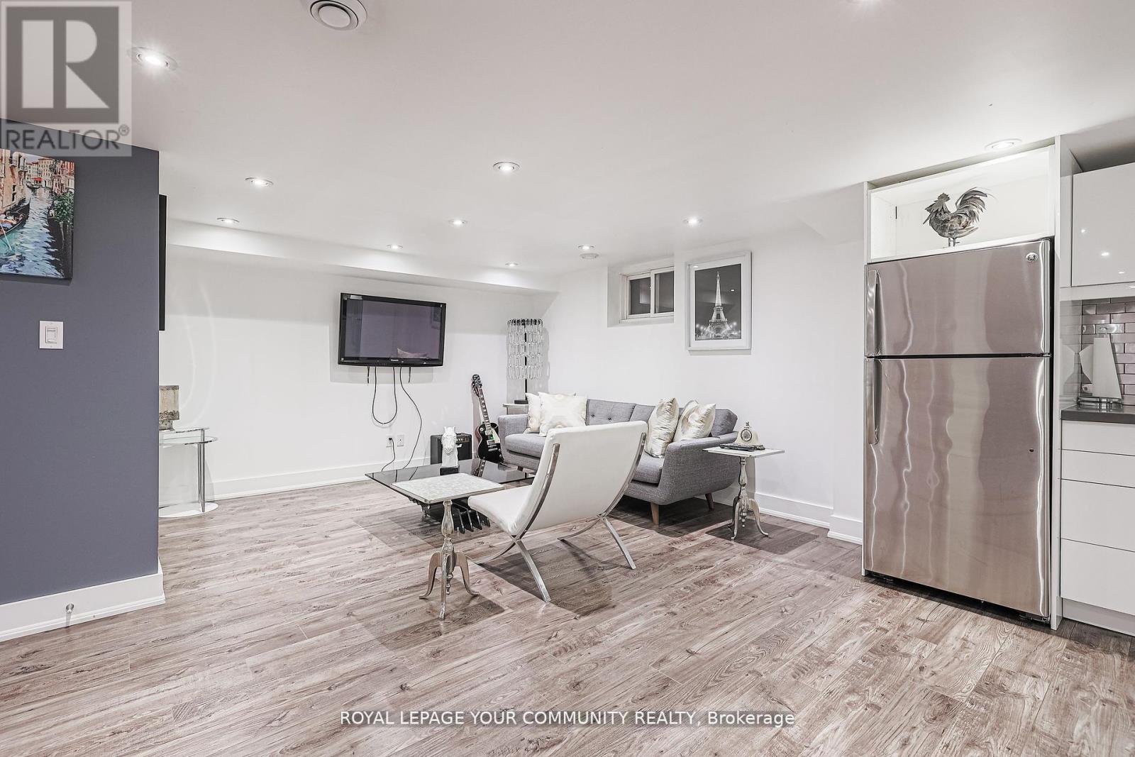 Photo 5 of Lower 52 Princeway Drive, Toronto ON