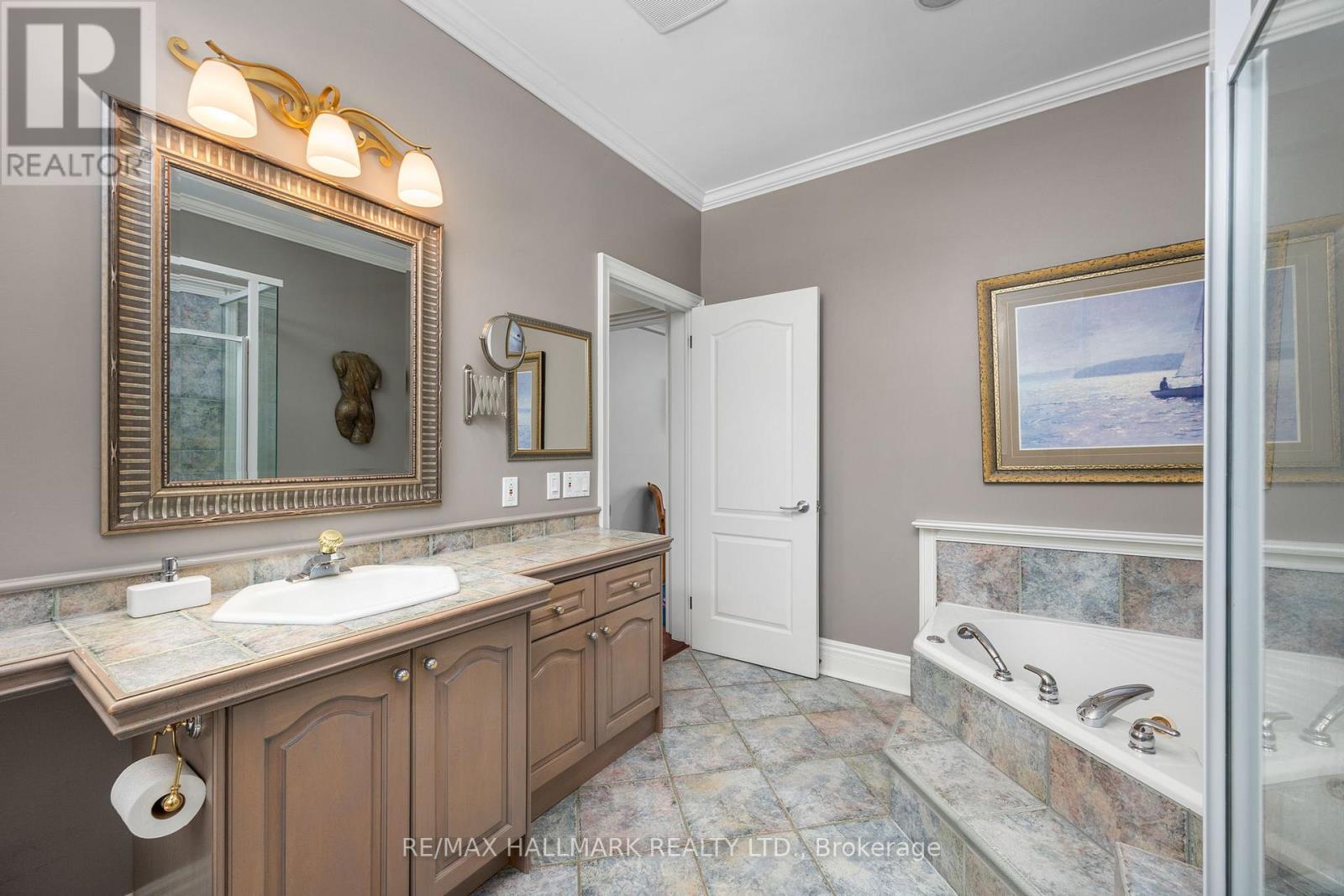 Photo 17 of 1275 Wharf Street, Pickering ON