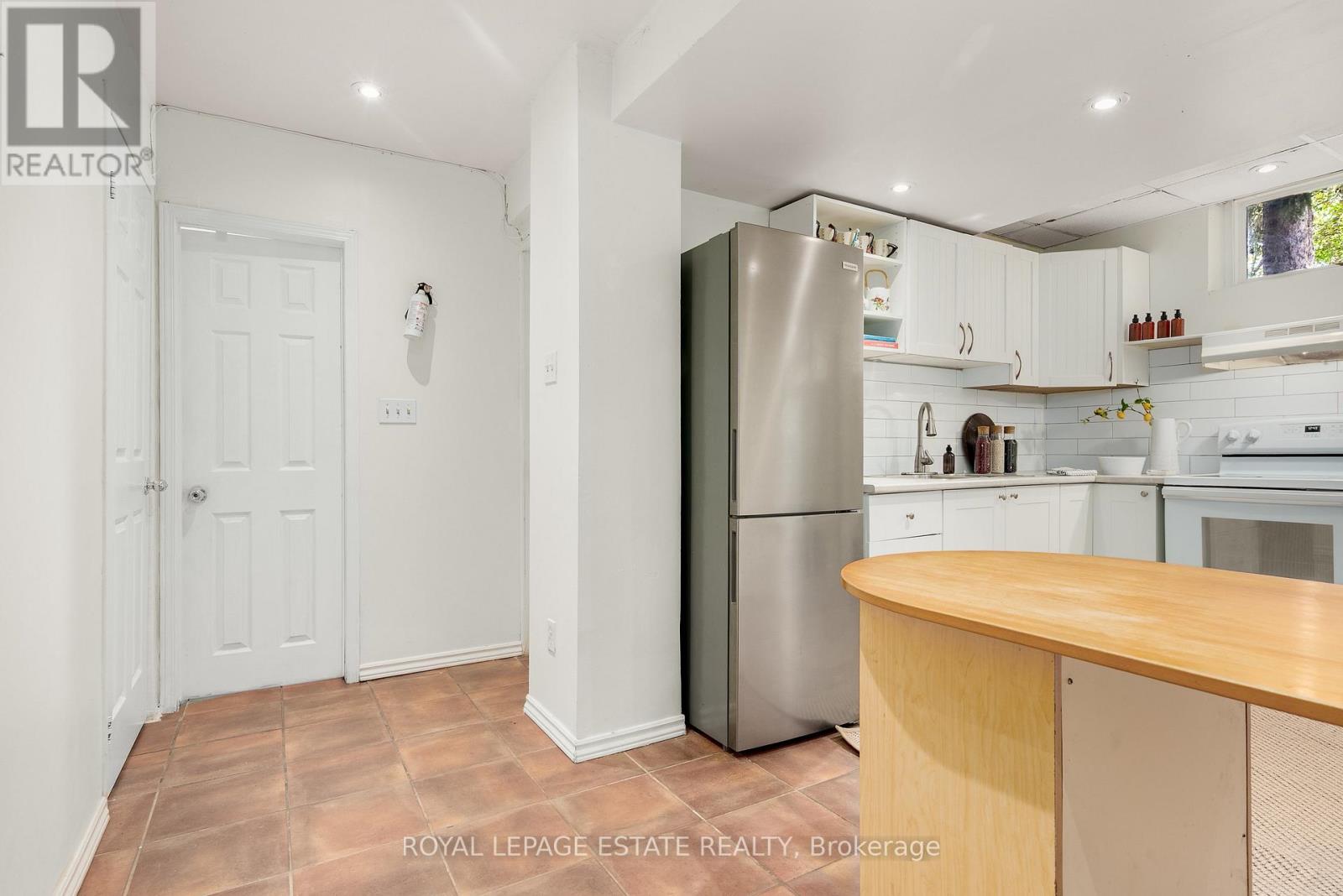 Photo 37 of 21 Nuffield Drive, Toronto ON
