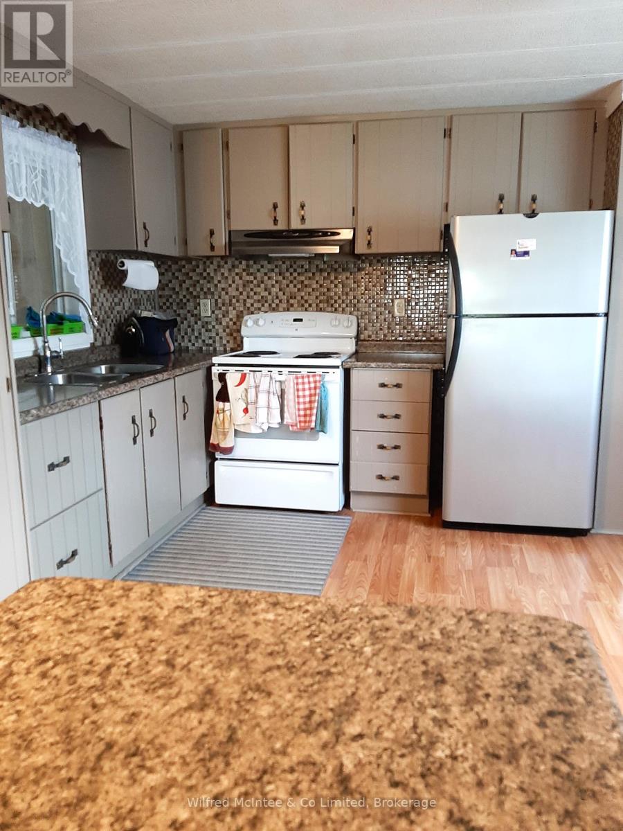 Photo 10 of 3 302694 Douglas Street, West Grey ON
