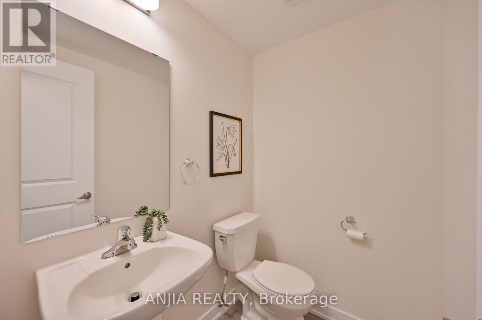 Photo 22 of 100 Stauffer Crescent, Markham ON
