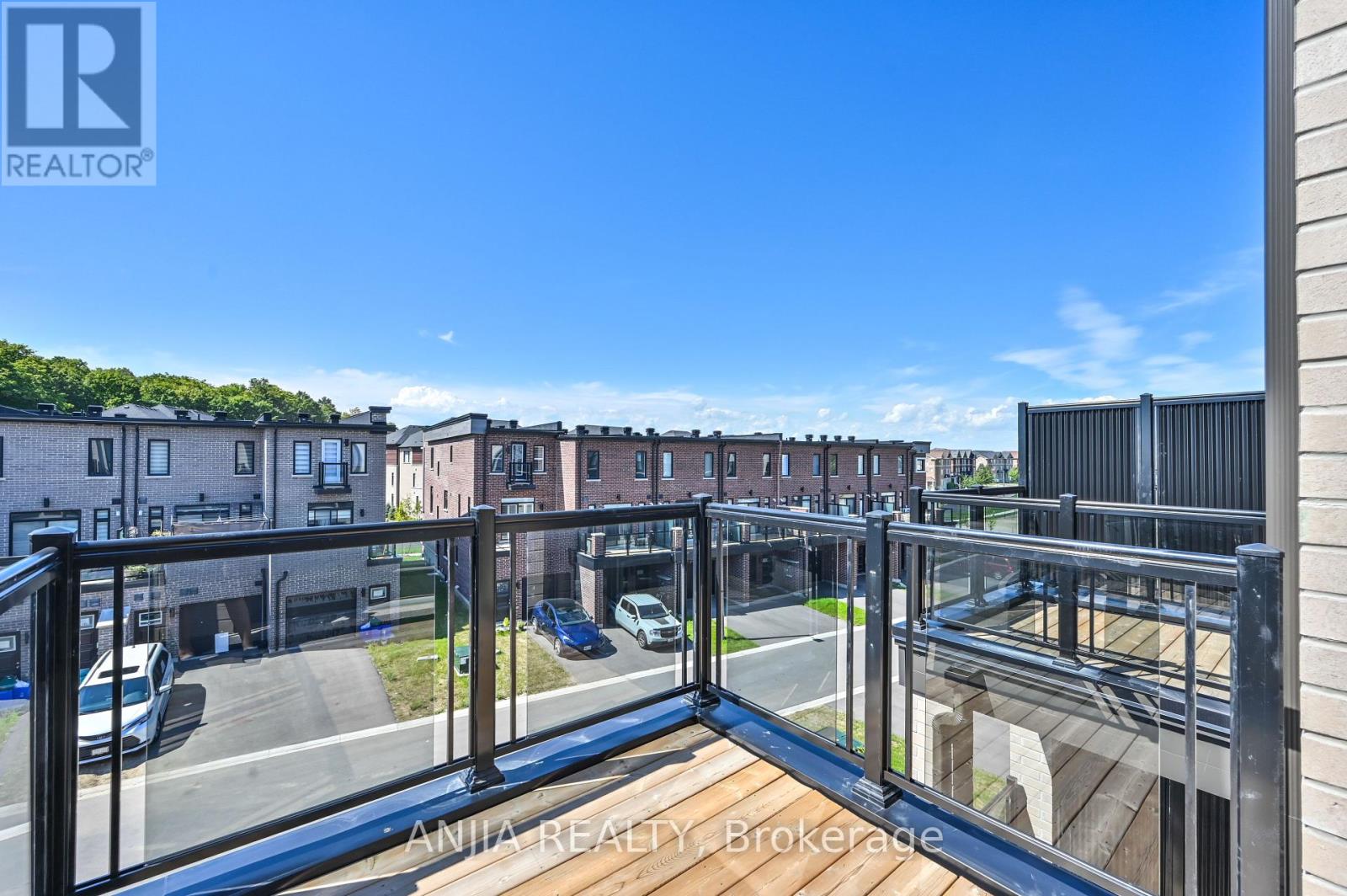 Photo 41 of 100 Stauffer Crescent, Markham ON
