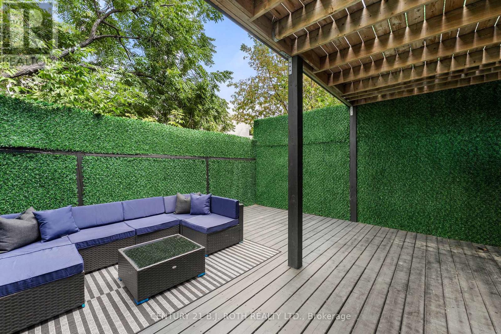 Photo 37 of 15 8032 Kipling Avenue, Vaughan ON