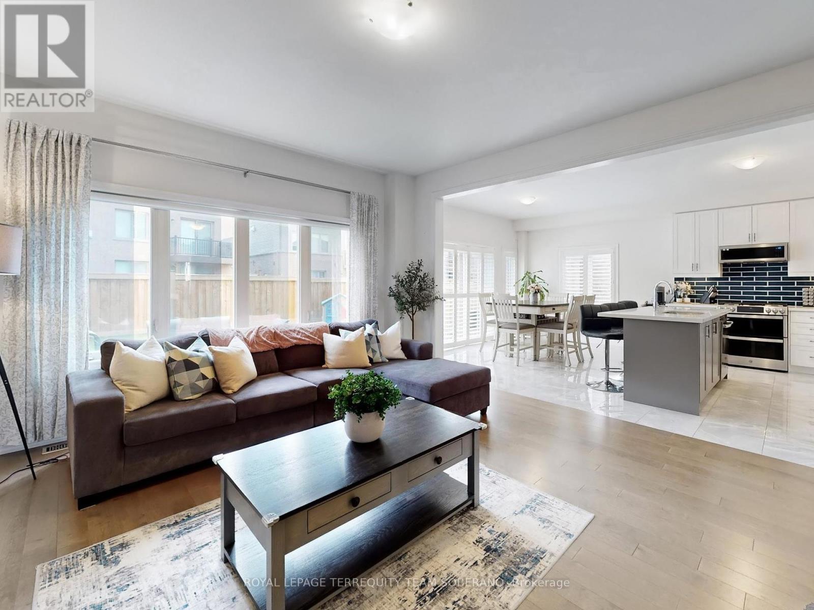 Photo 13 of 15 Pietrowski Drive, Georgina ON