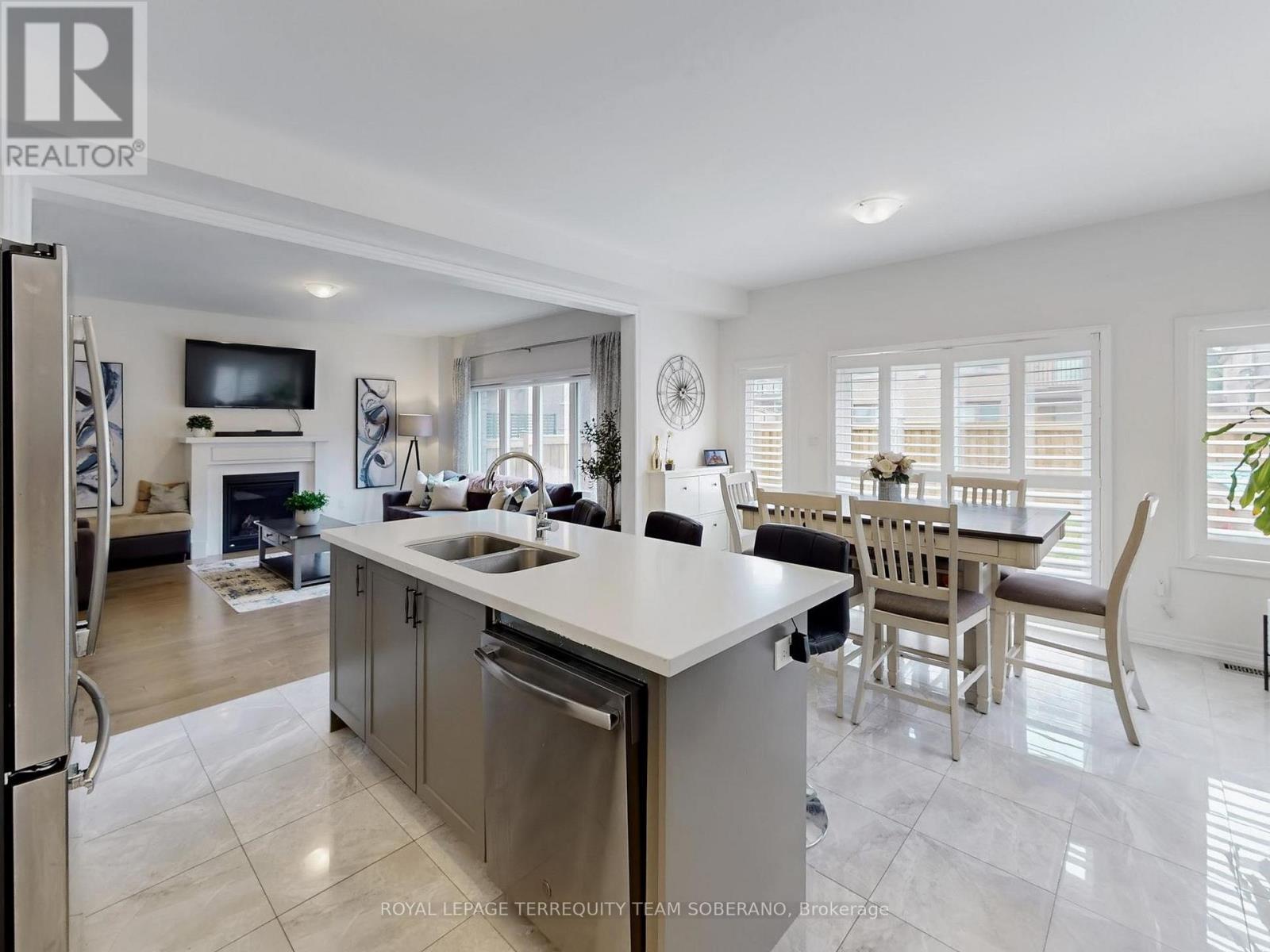 Photo 20 of 15 Pietrowski Drive, Georgina ON