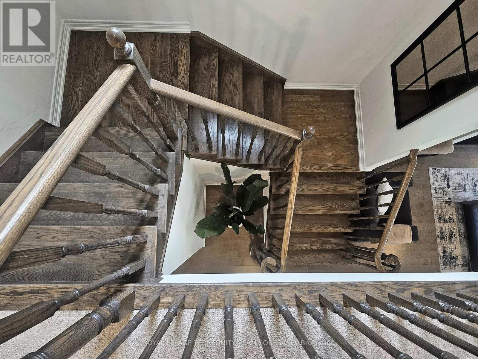 Photo 24 of 15 Pietrowski Drive, Georgina ON