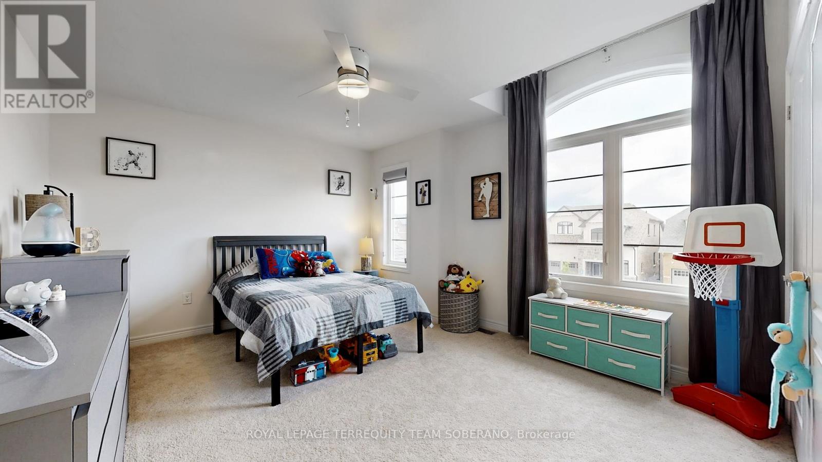 Photo 35 of 15 Pietrowski Drive, Georgina ON