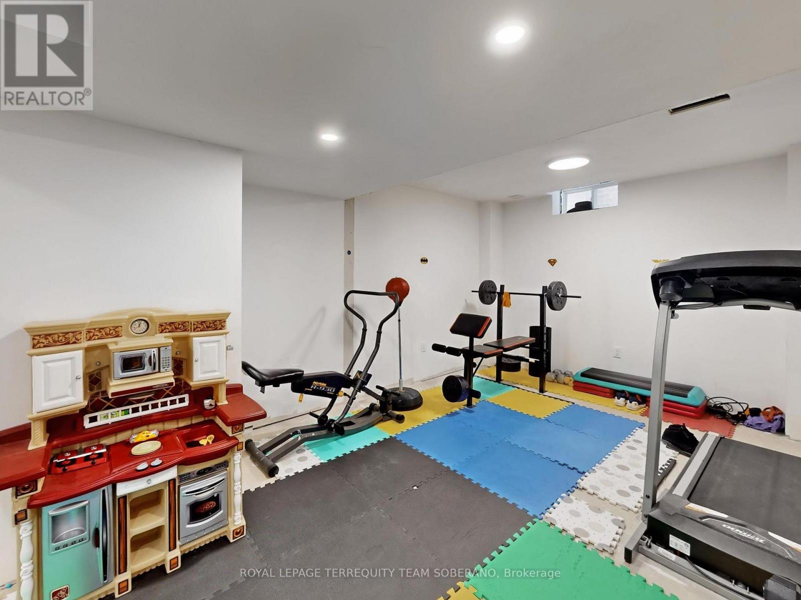 Photo 43 of 15 Pietrowski Drive, Georgina ON