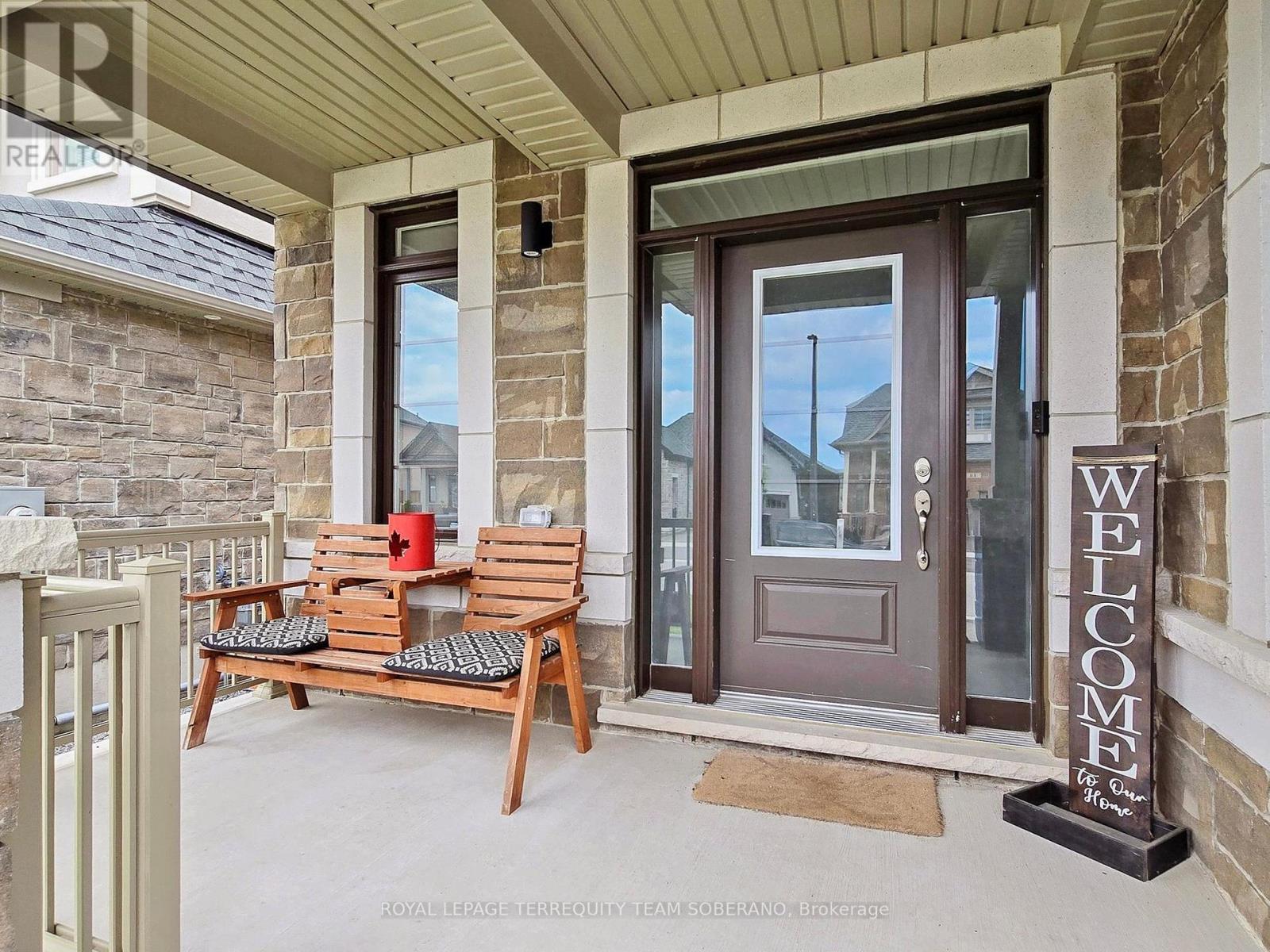 Photo 5 of 15 Pietrowski Drive, Georgina ON