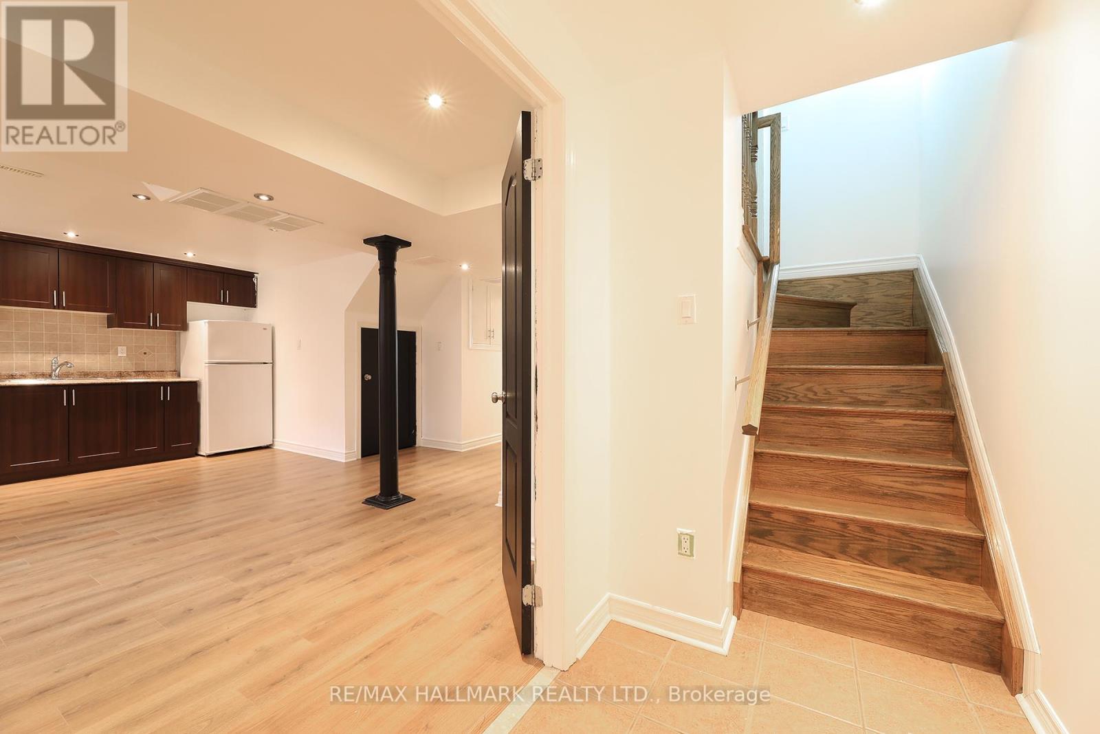 Photo 2 of Lower 64 Madeira Avenue, Vaughan ON