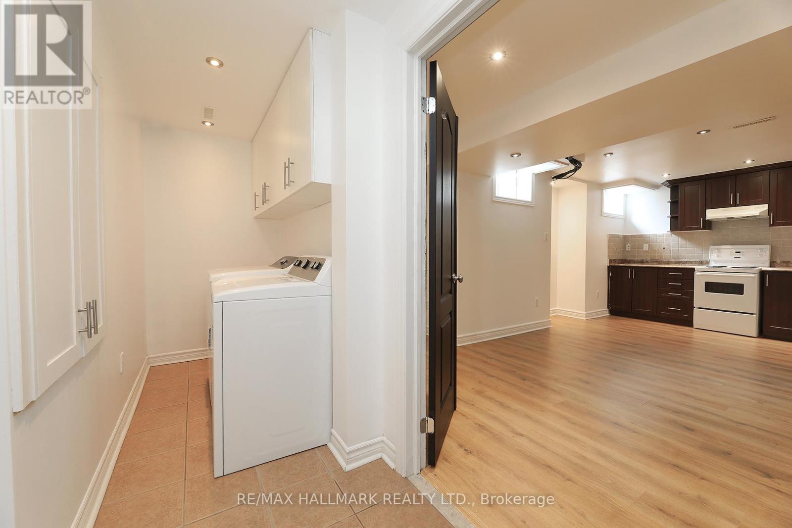 Photo 4 of Lower 64 Madeira Avenue, Vaughan ON