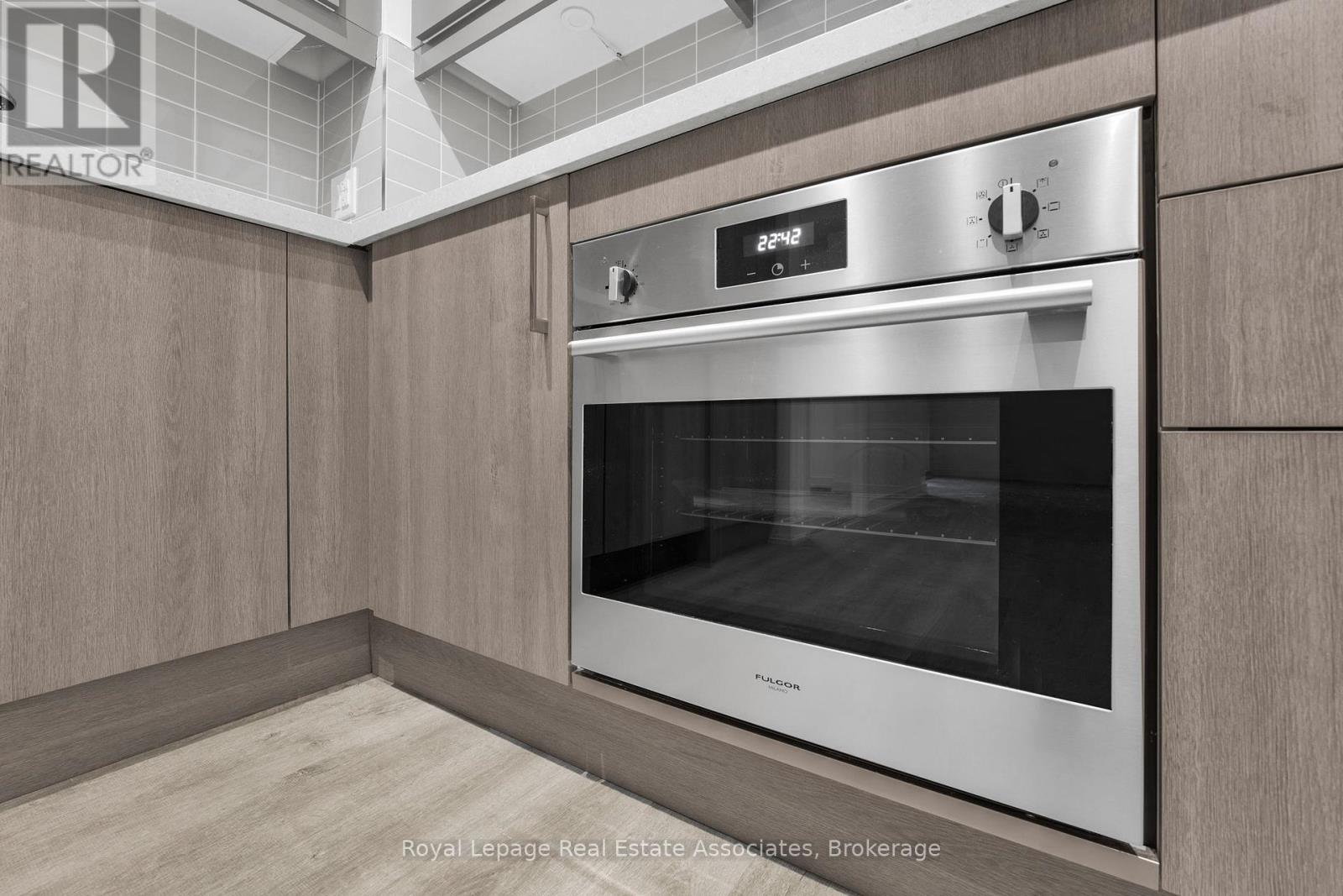 Photo 3 of 738 8119 Birchmount Road, Markham ON
