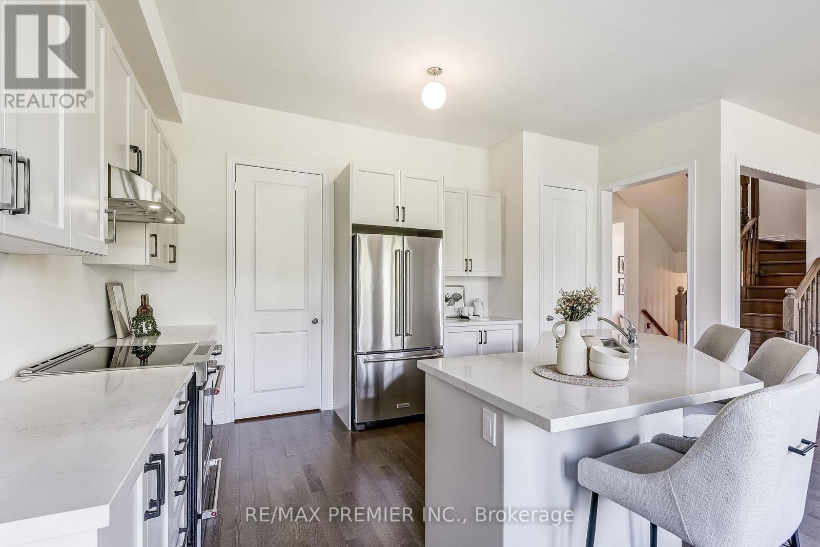 Photo 17 of 20 Kesterfarm Place, Whitchurchstouffville ON