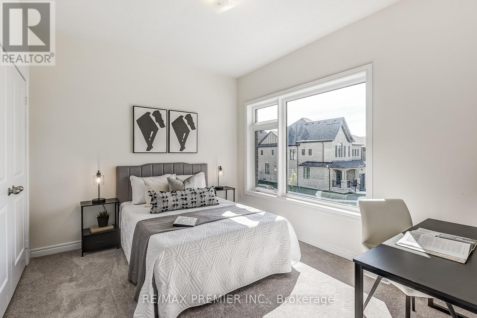 Photo 35 of 20 Kesterfarm Place, Whitchurchstouffville ON
