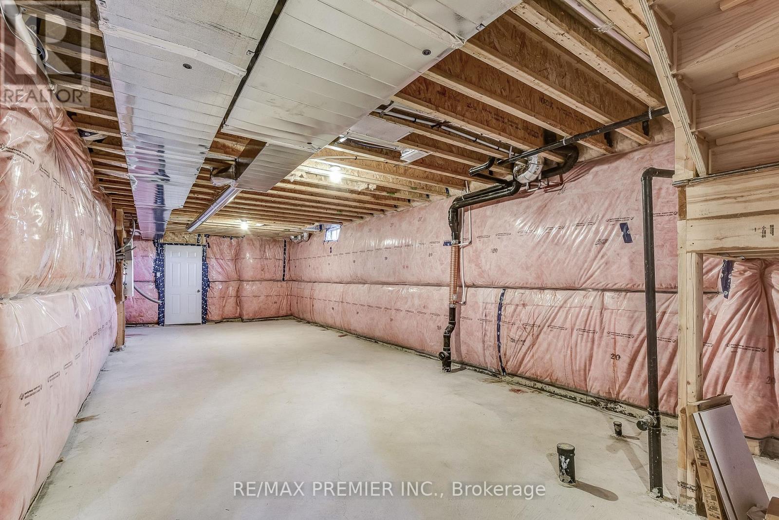 Photo 46 of 20 Kesterfarm Place, Whitchurchstouffville ON