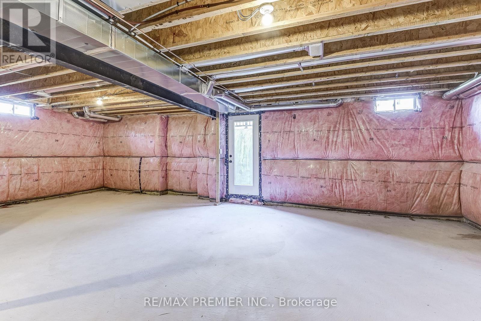 Photo 48 of 20 Kesterfarm Place, Whitchurchstouffville ON