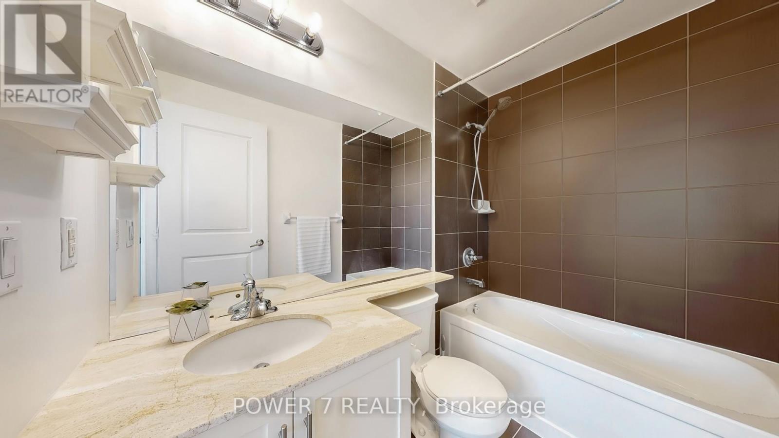 Photo 14 of 803 9245 Jane Street, Vaughan ON