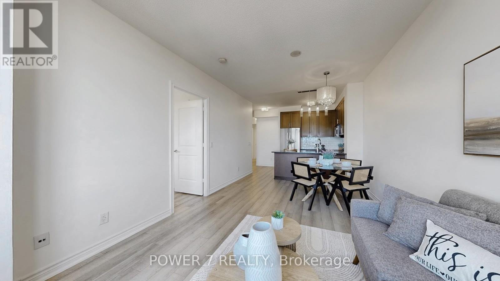 Photo 3 of 803 9245 Jane Street, Vaughan ON