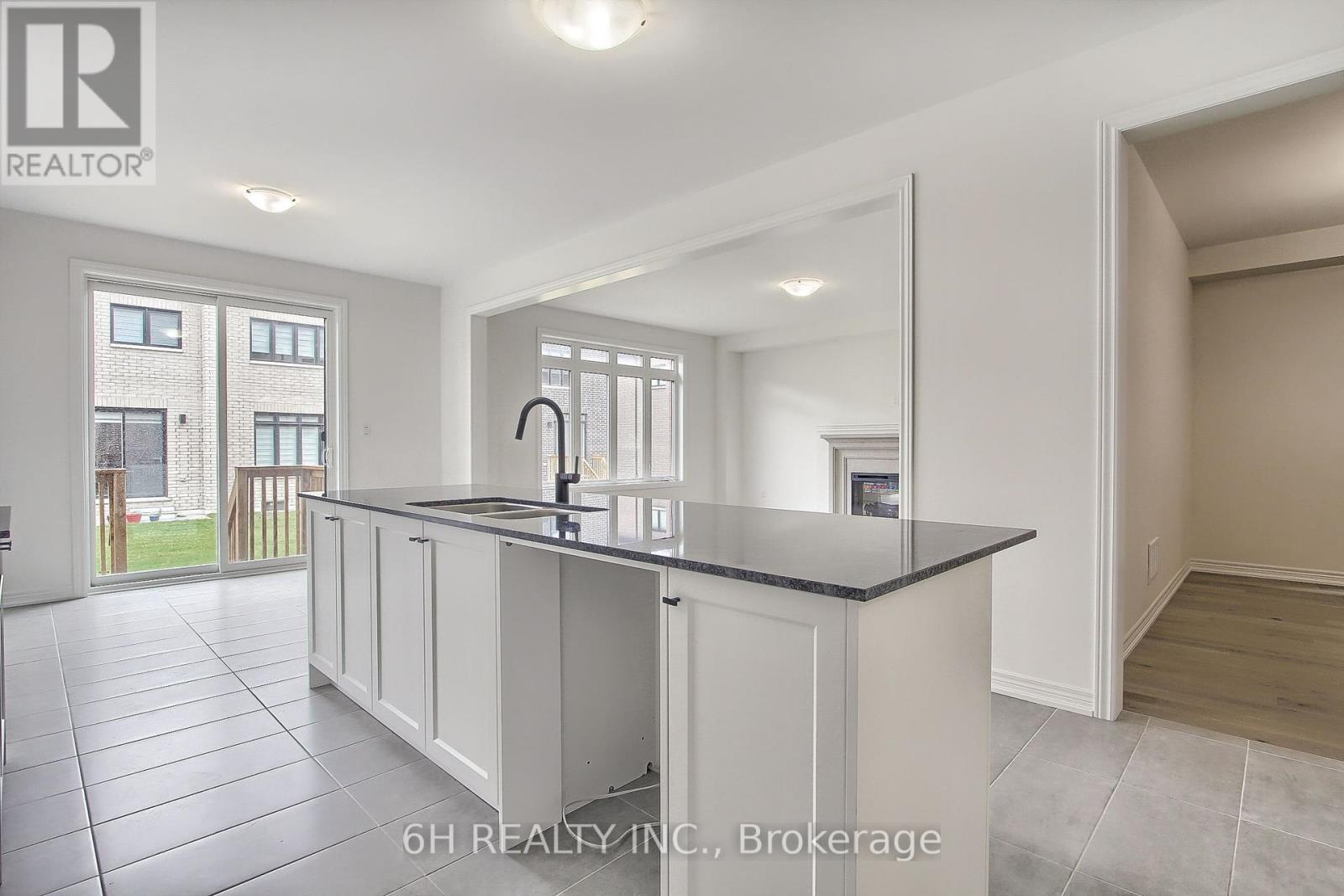 Photo 16 of 309 Boundary Boulevard, Whitchurchstouffville ON