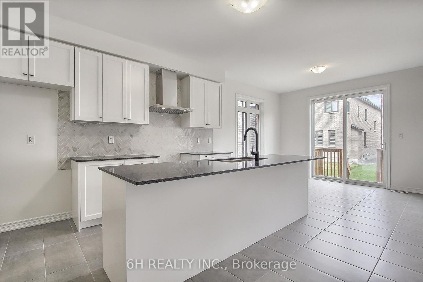 Photo 17 of 309 Boundary Boulevard, Whitchurchstouffville ON