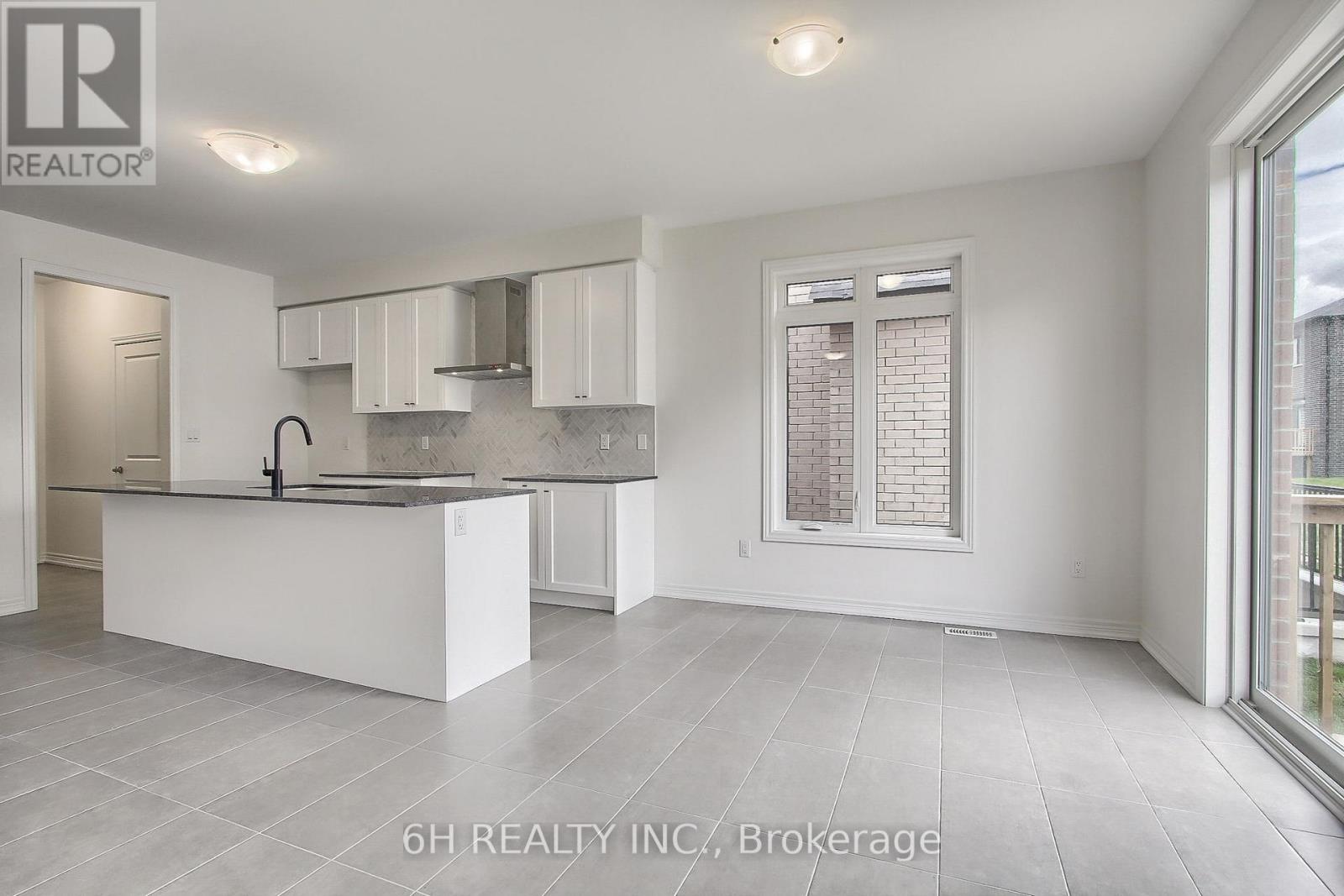 Photo 18 of 309 Boundary Boulevard, Whitchurchstouffville ON