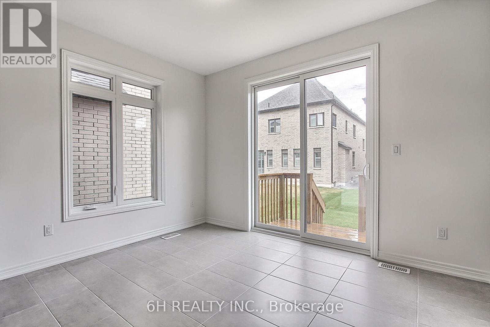 Photo 20 of 309 Boundary Boulevard, Whitchurchstouffville ON