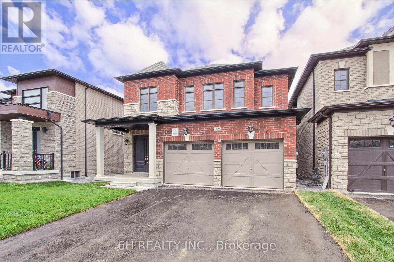 Photo 3 of 309 Boundary Boulevard, Whitchurchstouffville ON