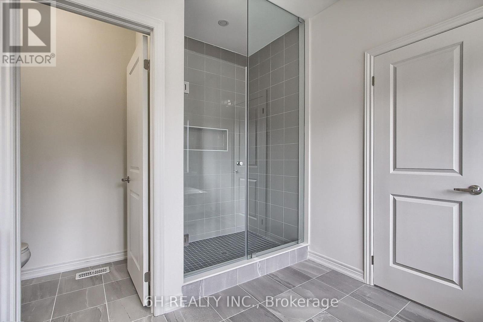 Photo 34 of 309 Boundary Boulevard, Whitchurchstouffville ON