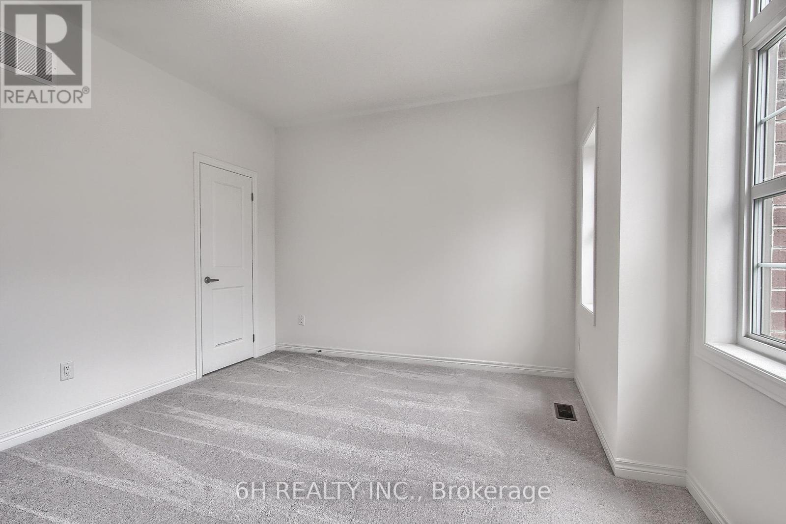 Photo 37 of 309 Boundary Boulevard, Whitchurchstouffville ON