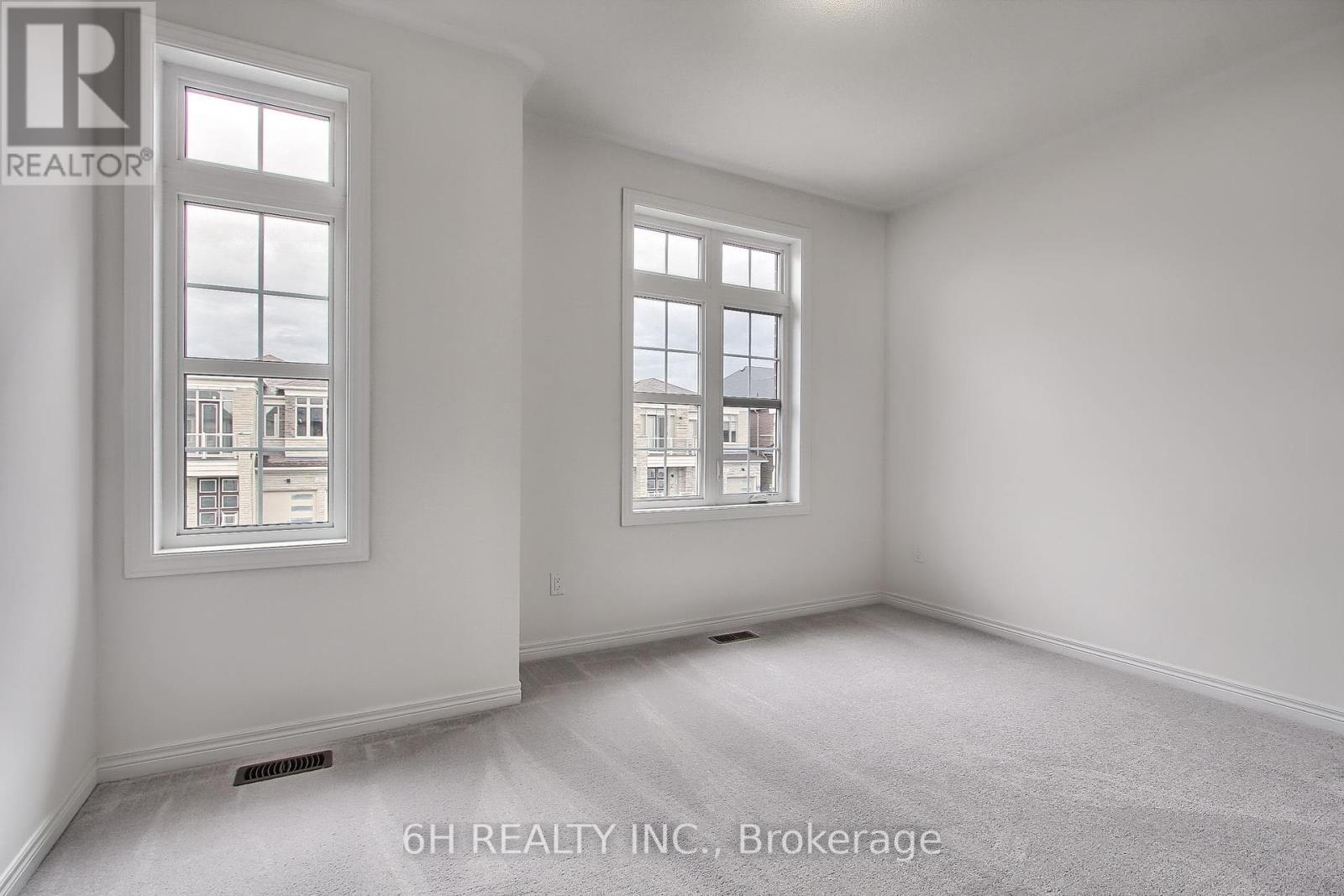 Photo 38 of 309 Boundary Boulevard, Whitchurchstouffville ON