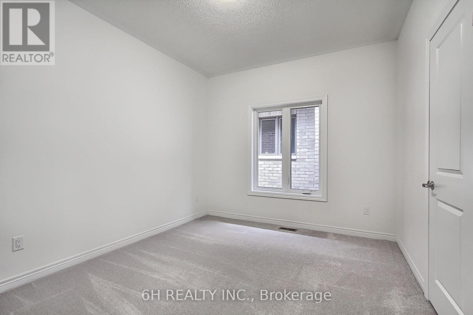 Photo 40 of 309 Boundary Boulevard, Whitchurchstouffville ON