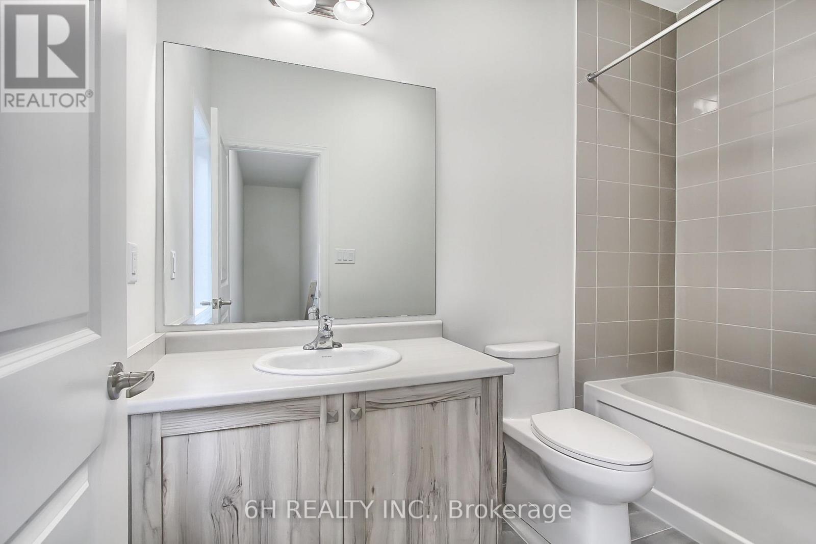 Photo 41 of 309 Boundary Boulevard, Whitchurchstouffville ON