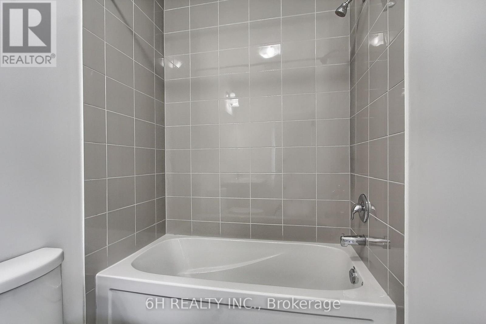 Photo 42 of 309 Boundary Boulevard, Whitchurchstouffville ON