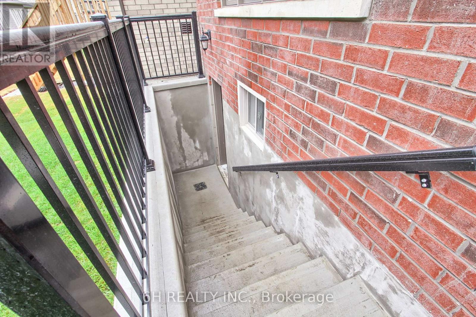 Photo 49 of 309 Boundary Boulevard, Whitchurchstouffville ON