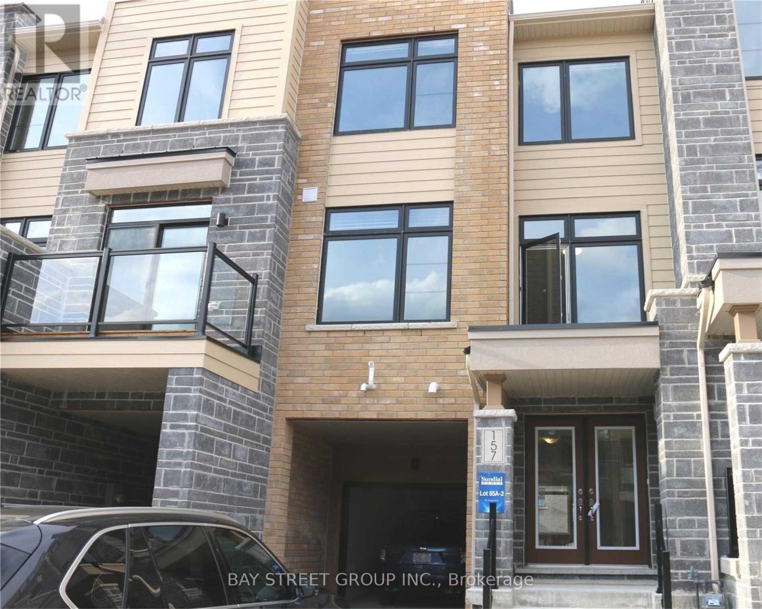 Photo 1 of 157 Tango Crescent, Newmarket ON